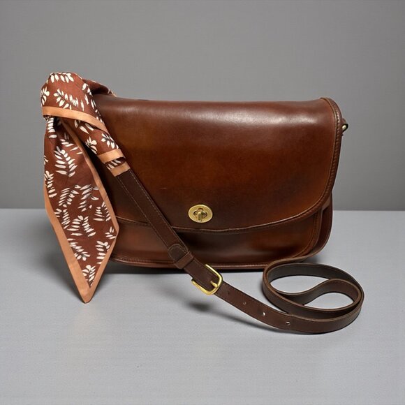 Coach Handbags - VTG Coach City Bag 9790 British Tan Leather Brass Turn Lock Handbag 90s USA +Tag